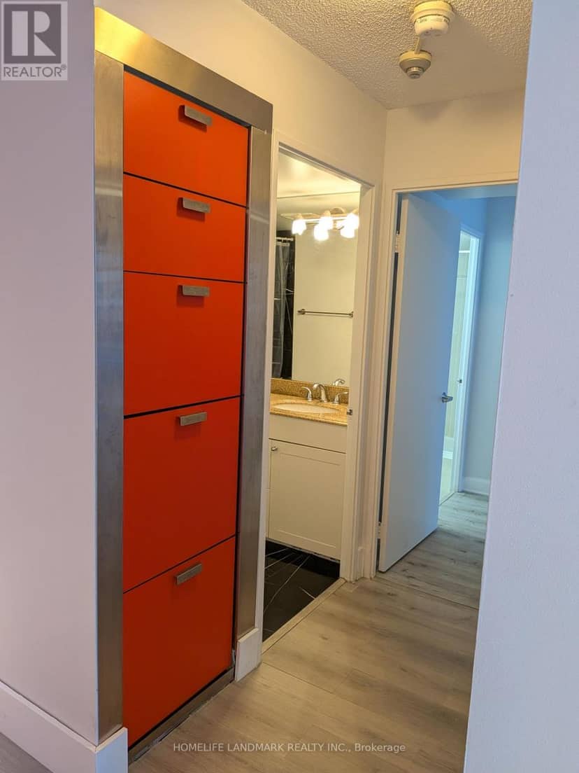 805 - 92 King Street E — photo 19 of 26