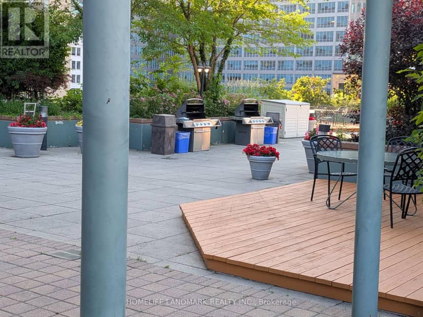 805 - 92 King Street E — photo 23 of 26