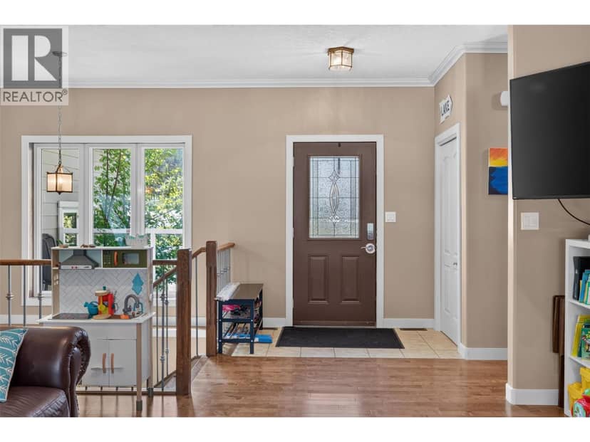 6876 Columbia Ridge Drive, Fairmont Hot Springs, photo 8