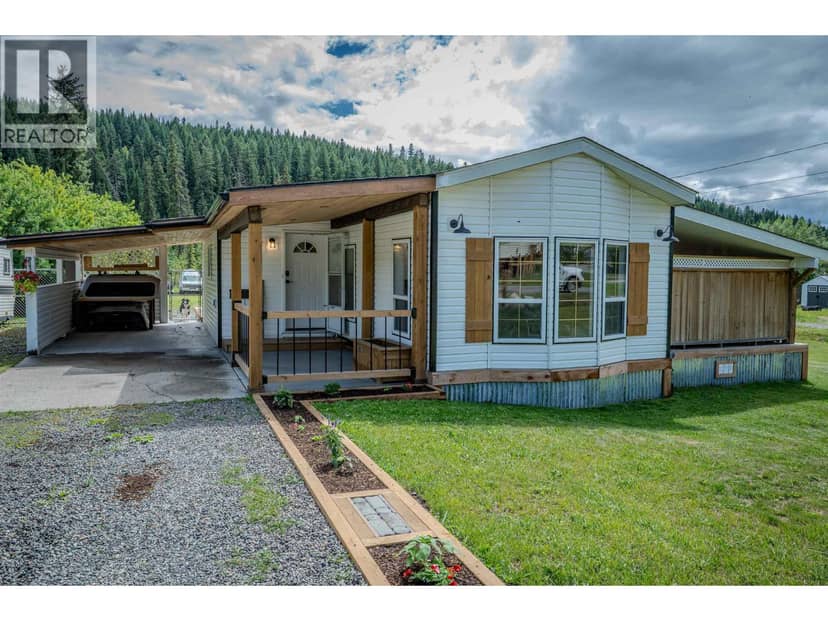 3235 Pine Valley Road, Williams Lake, photo 2