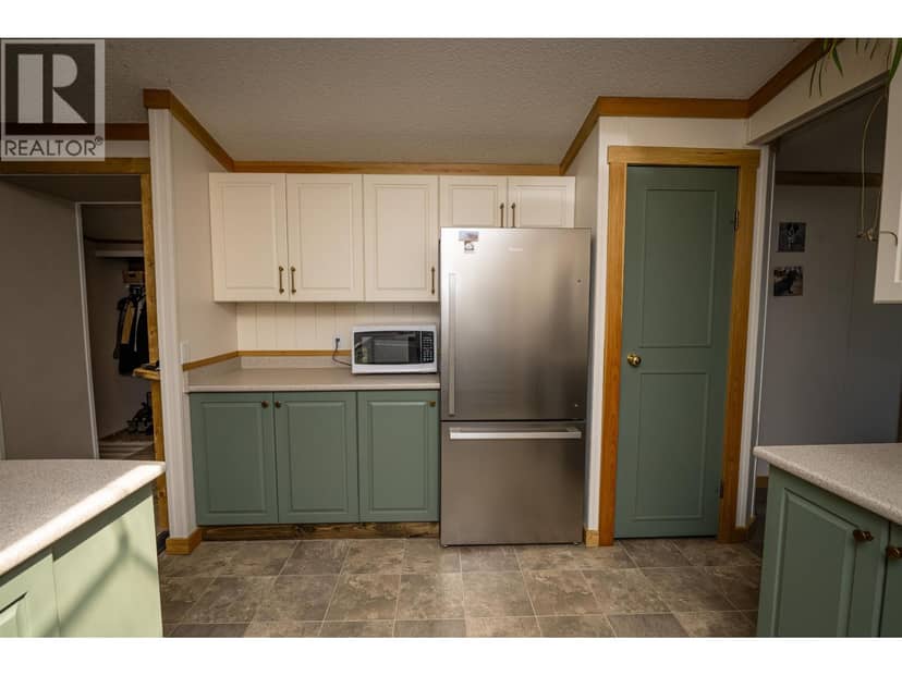 3235 Pine Valley Road — photo 9 of 27