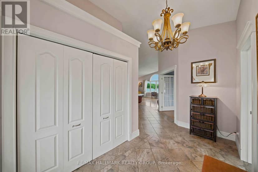 3020 Bay Road — photo 10 of 40
