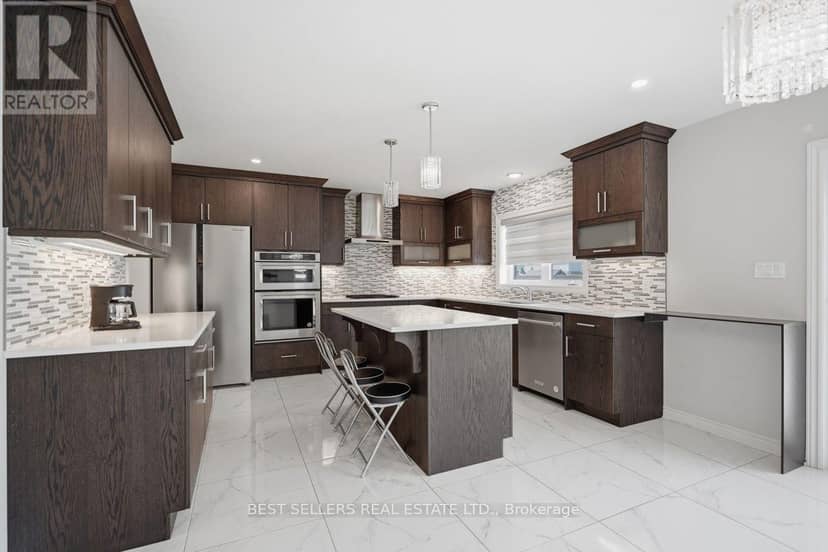 22 Weir Crescent — photo 14 of 40