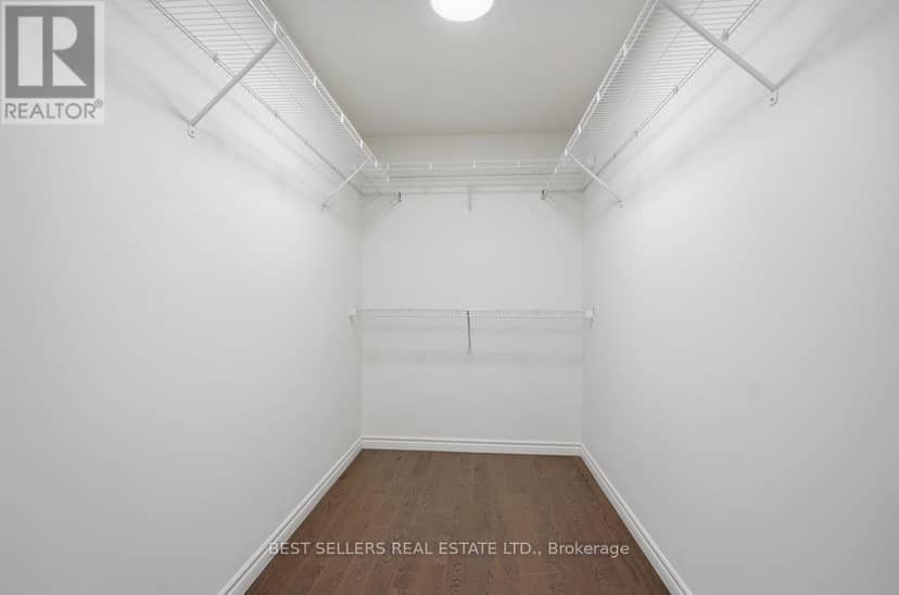22 Weir Crescent — photo 32 of 40