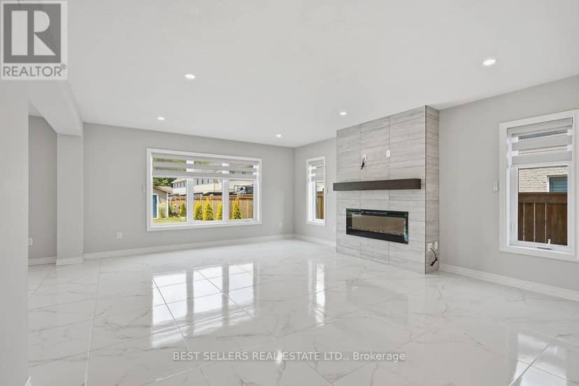 22 Weir Crescent — photo 9 of 40