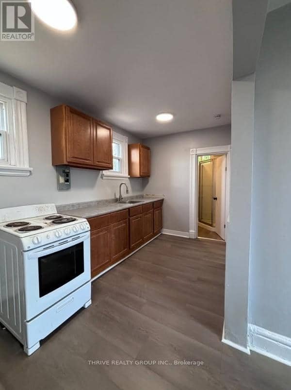 532-538 Dundas Street — photo 15 of 18