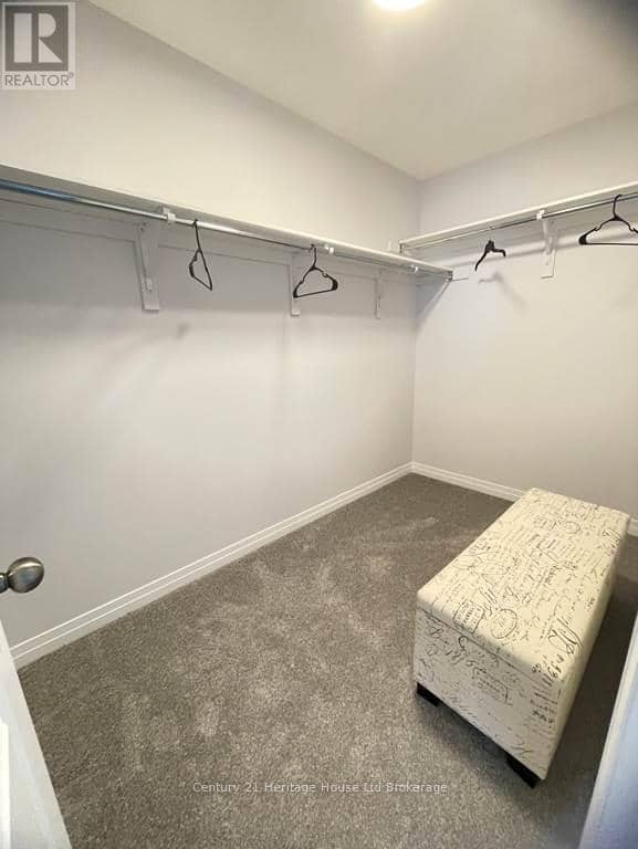 311 Kading Crescent — photo 12 of 20