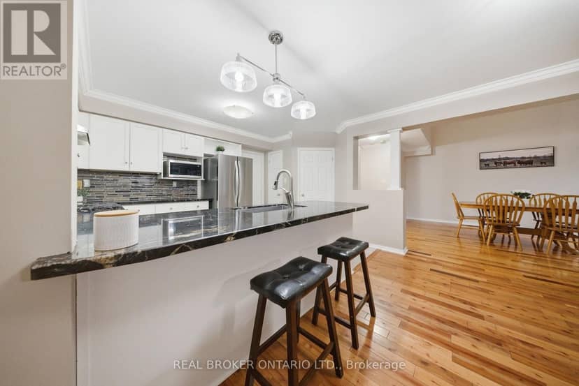 29 Alder Street — photo 12 of 35