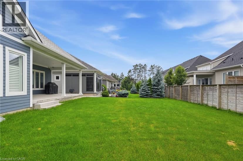 35 BUTLERS Drive N — photo 32 of 34