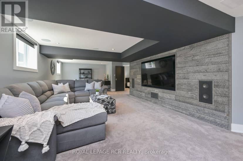 19 Dover Lane — photo 18 of 29