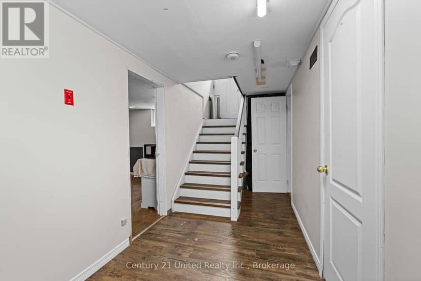 107 Strickland Street — photo 13 of 29