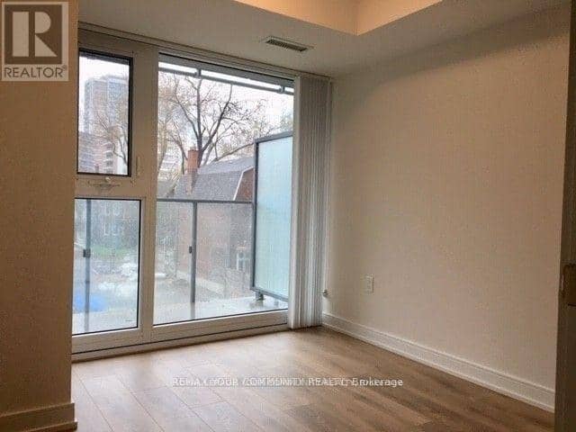 302 - 50 Wellesley Street E — photo 27 of 31
