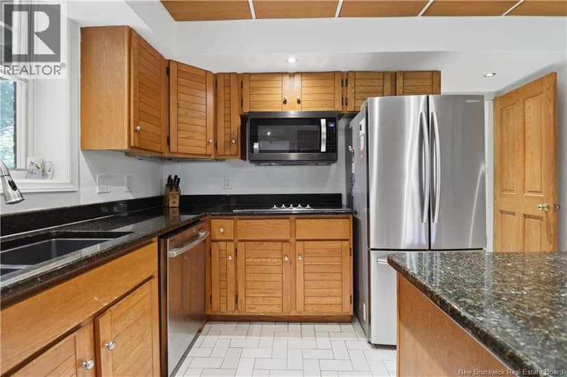 1421 Woodstock Road — photo 19 of 40
