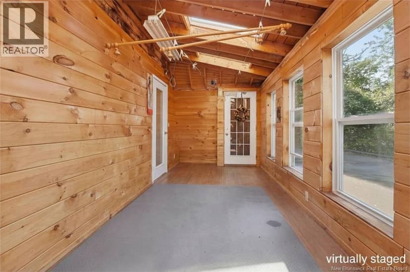 1421 Woodstock Road — photo 34 of 40