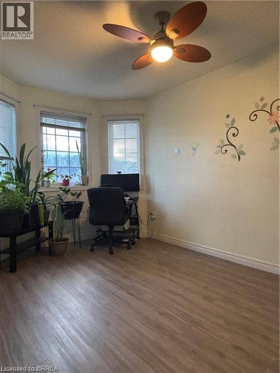 252 BERRY Street — photo 13 of 20