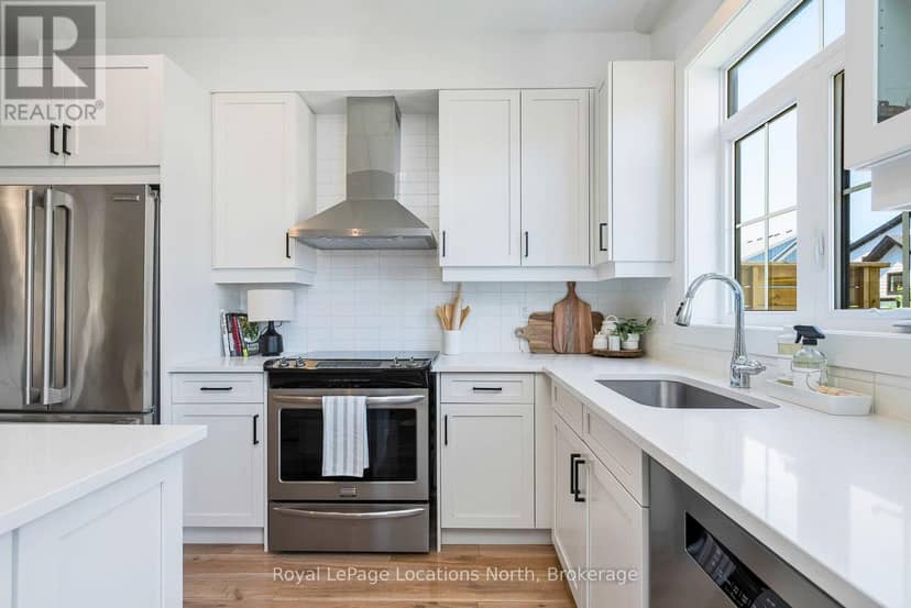 118 Sycamore Street — photo 9 of 40