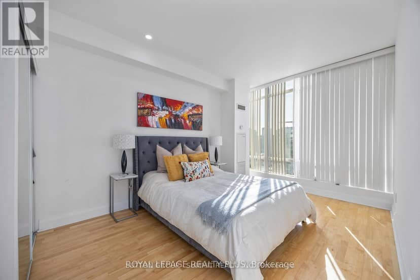 PH01 - 15 Windermere Avenue — photo 13 of 17