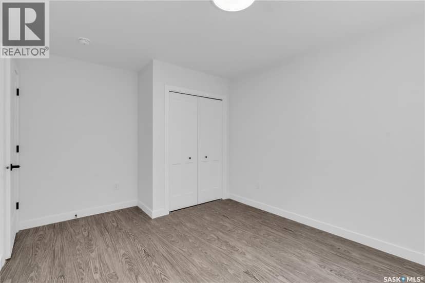516 K Avenue S — photo 15 of 22