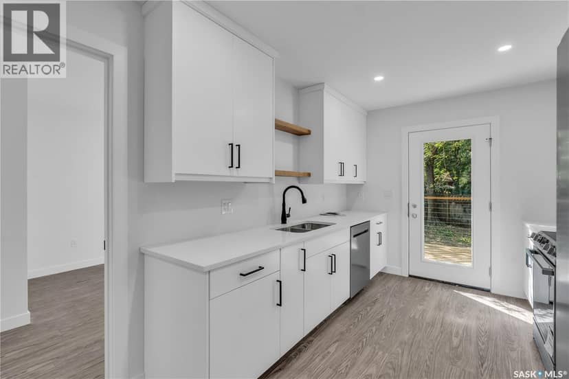 516 K Avenue S — photo 5 of 22