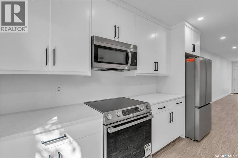 516 K Avenue S — photo 9 of 22
