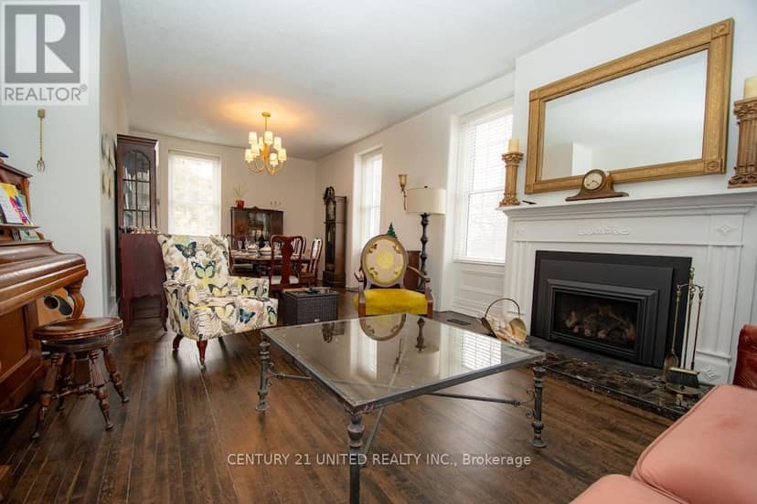 33 Bridge Street S — photo 10 of 40