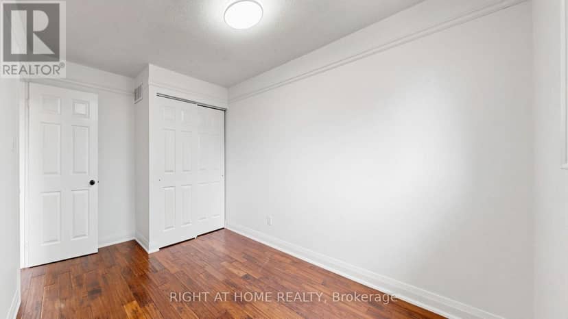 206 Fairwood Drive — photo 34 of 40