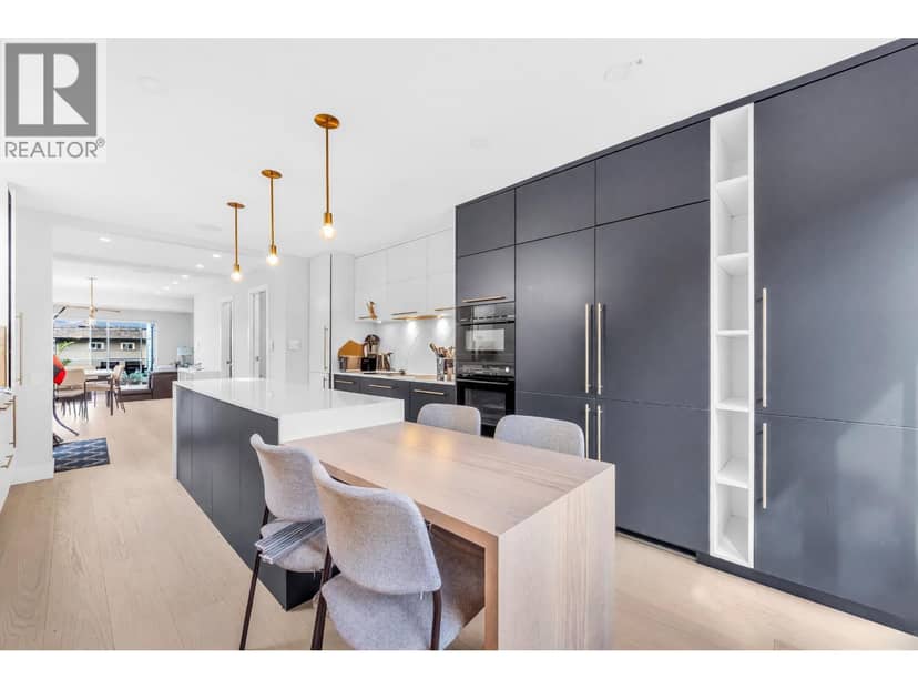 265 E KEITH ROAD, North Vancouver, photo 2