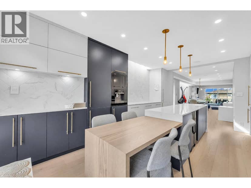265 E KEITH ROAD, North Vancouver, photo 3