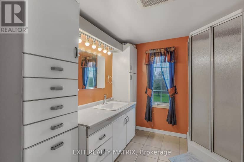 17 Dubois Street — photo 14 of 34