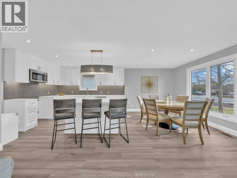332 Heritage ROAD — photo 4 of 40