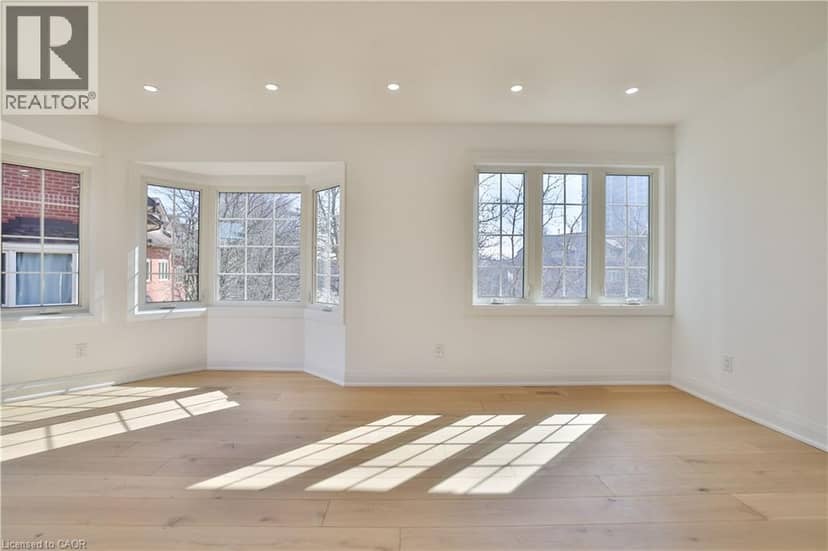 63 TRADEWIND Drive — photo 19 of 40