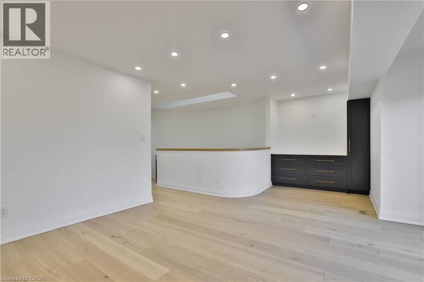 63 TRADEWIND Drive — photo 29 of 40