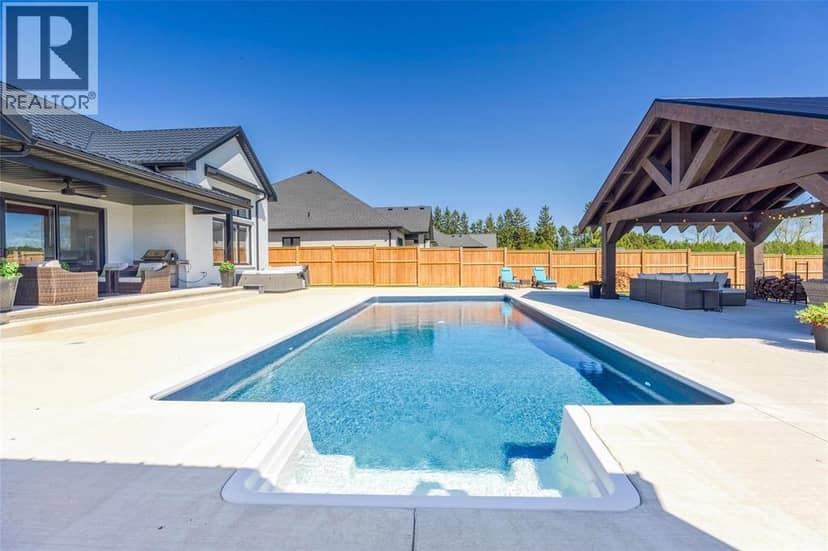 3661 Egremont Road — photo 11 of 40