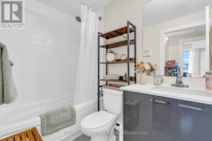 412 - 155 St Leger Street — photo 10 of 19