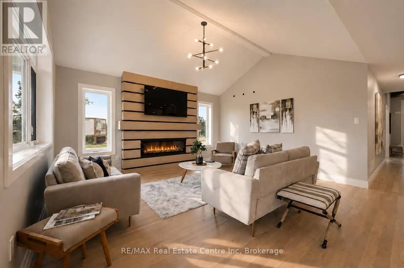 33 Waterloo Street — photo 10 of 37