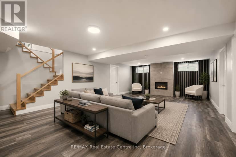 33 Waterloo Street — photo 23 of 37