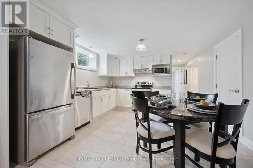 33 Waterloo Street — photo 27 of 37
