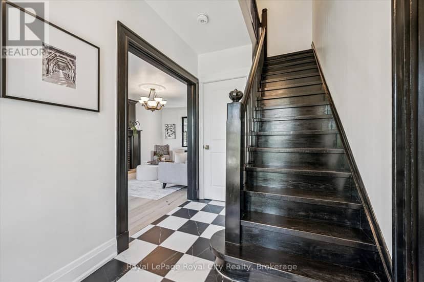 87 University Avenue W, Guelph, photo 6
