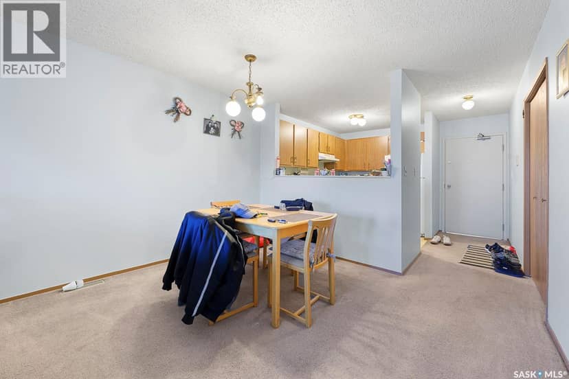 4008 Dewdney Avenue — photo 23 of 27