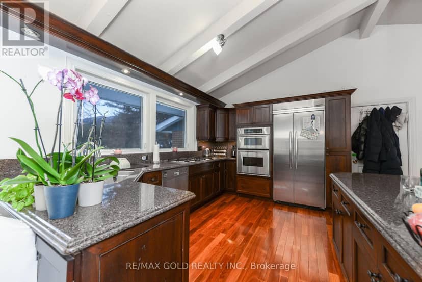 275 Eastcourt Road — photo 18 of 30