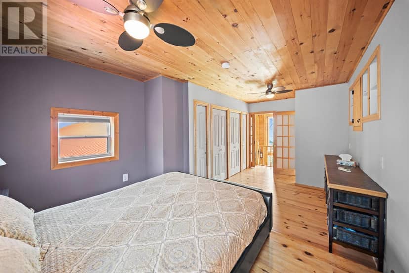 122 Travalot Drive — photo 35 of 40