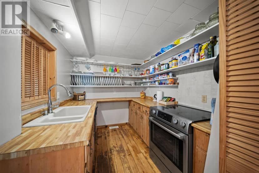 122 Travalot Drive — photo 9 of 40