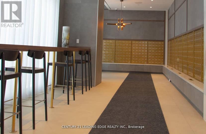 PH10 - 7890 Jane Street — photo 3 of 22