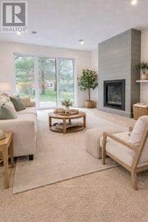30 Mackenzie John Crescent — photo 4 of 4
