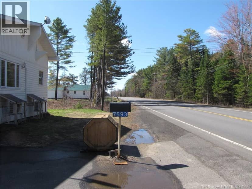7593 10 Route, Coal Creek, photo 4