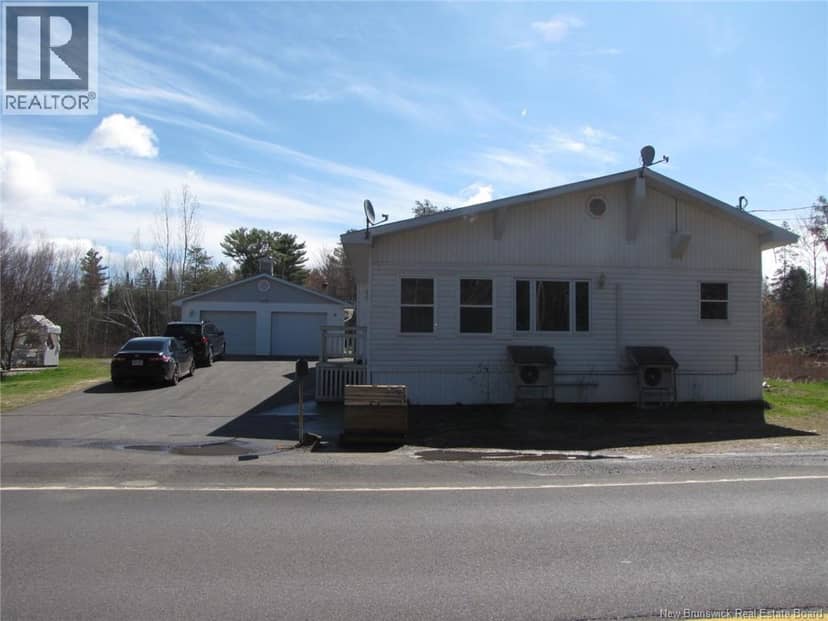 7593 10 Route, Coal Creek, photo 2