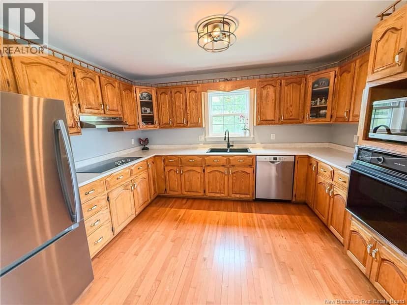 4 Salt Springs Road — photo 10 of 30