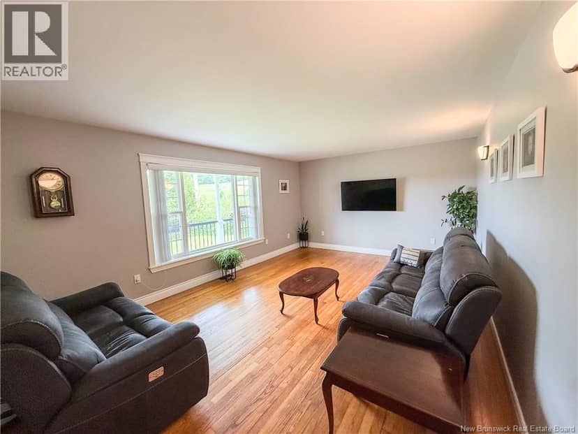 4 Salt Springs Road — photo 17 of 30