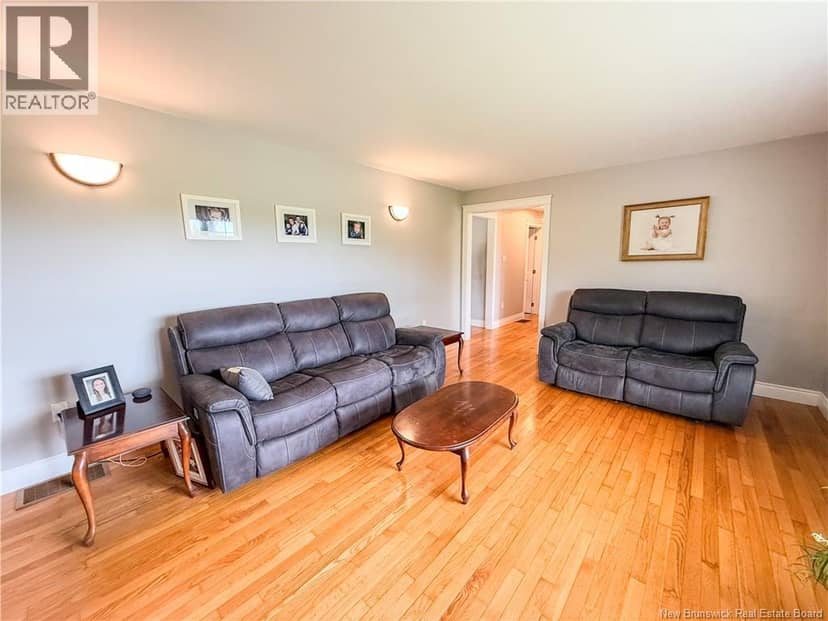 4 Salt Springs Road — photo 18 of 30