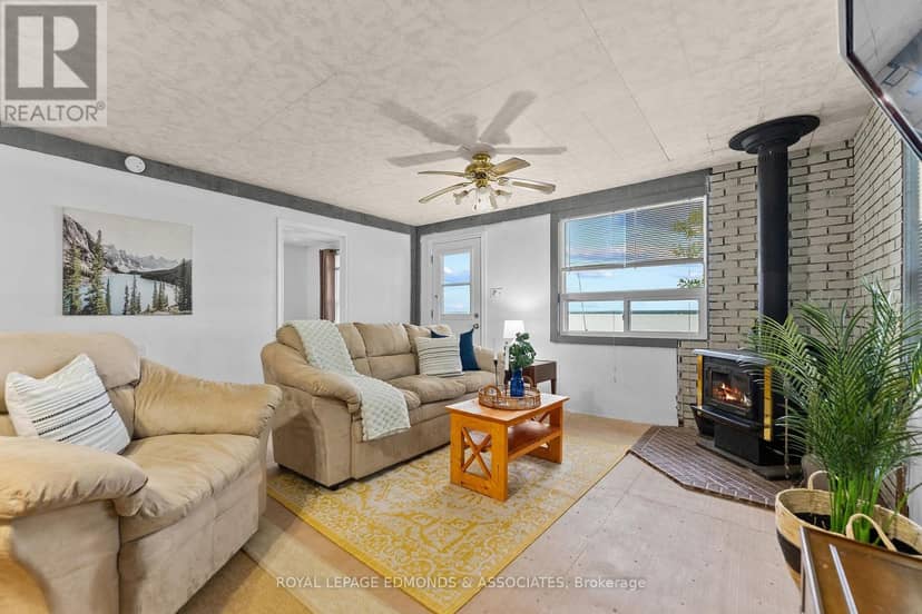 45 Greatview Trail, Whitewater Region, photo 5